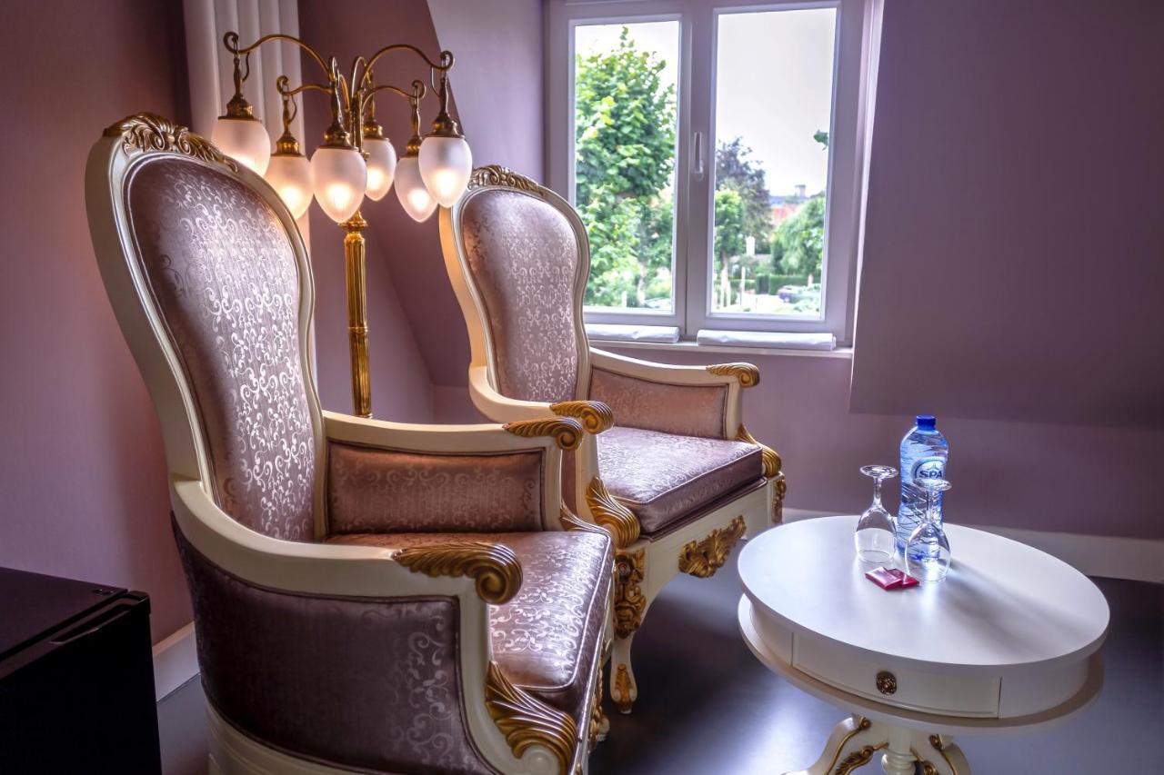 Saint Georges Bruges Luxury Suites Esterno foto